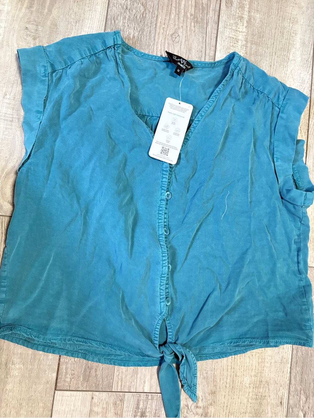 Velvet Heart Turquoise Button-Front Tie-Hem Cap Sleeve Top